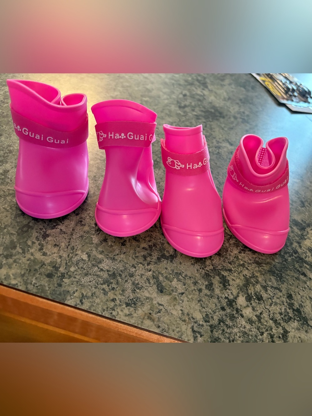 Ha♡Guai Bright Pink Waterproof Dog Boots - Set of 4